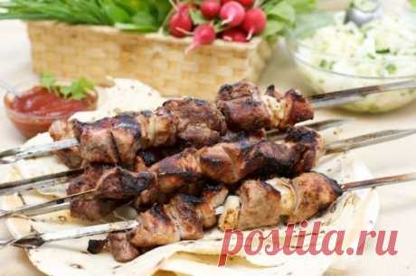 Готовим дома очень вкусный шашлык в этом разделе очень много рецептов приготовления