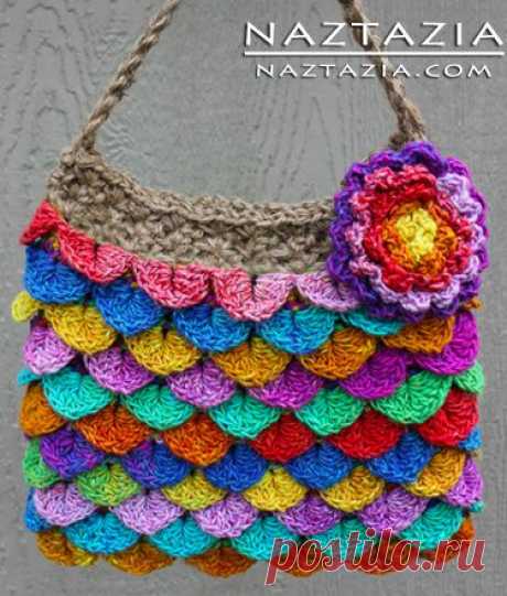 Granny Square ideas... Nice colors... 3 Grannies = A Bag.. ༺✿ƬⱤღ✿༻