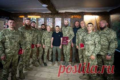 Зеленский встретился с первым вошедшим в Курскую область полком ВСУ