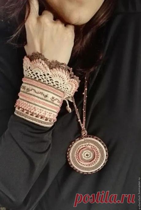 Летний вязаный гардероб: как создать стильные образы с помощью крючка и спиц - Сам себе мастер - Медиаплатформа МирТесен