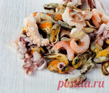 Топ-5 салатов с морепродуктами . Клуб кулинаров.