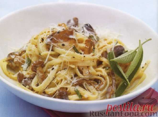 Рецепт: Лапша с грибами в сливочном соусе на RussianFood.com