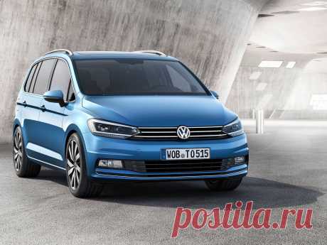 Смотри! Volkswagen Cross Touran 2018 | фото, видео, технические характеристики Концерн «Фольксваген» на весенней шанхайской выставке презентовал сразу несколько новинок. Одной из самой значимых стала премьера Cross Touran нового покол