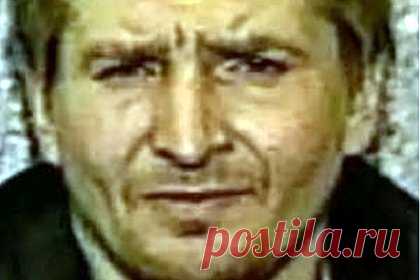 Из российской колонии освободился людоед Малышев после 23 лет заключения. На свободу из российской колонии вышел пермский людоед Михаил Малышев, осужденный на 23 года за убийства. Он отбывал наказание в ИК-10 в городе Чусовой. Он работал там развозчиком еды, доставляя ее на тележке в штрафной изолятор и помещение для заключенных со строгими условиями содержания. Малышев дорожил своим местом.