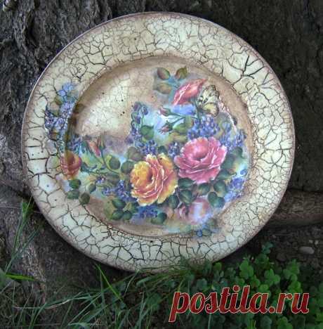 МК по декупажу тарелочки с двумя видами кракле от Теица