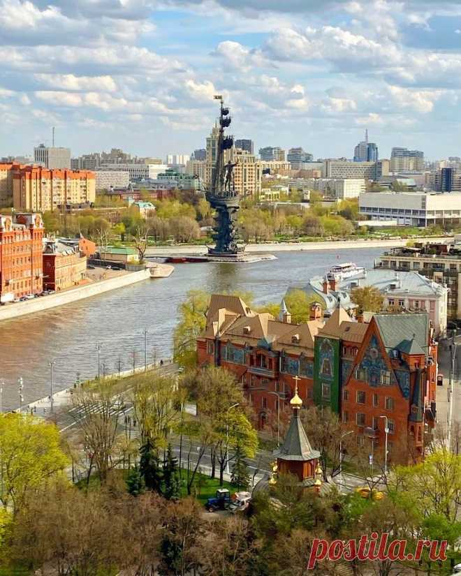 Пречистенская набережная, Москва.