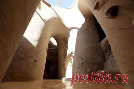 Волшебный дворец в скалах Нью-Мехико