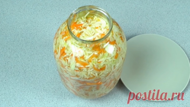 Капуста-«скороспелка» в банках: хрустящая маринованная закуска, которая готова уже через сутки
