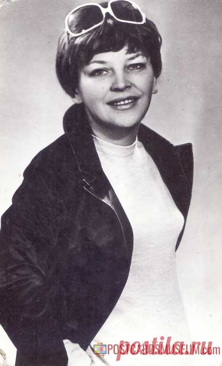 1977. Эльза Леждей - о1402 | POSTCARDSMUSEUM.com