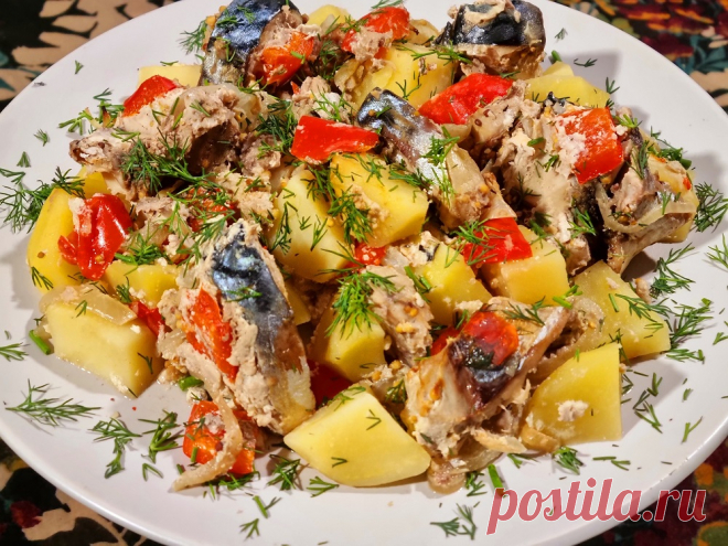 Божественная СКУМБРИЯ с картофелем в рукаве! Пальчики Оближешь!
Ссылка на видео:
https://youtu.be/2aymUdm48tg


Эта рыбка - блаженство! Просто палочка - выручалочка, когда нужно приготовить вкусно, быстро и не дорого! Состав: Скумбрия - 1 шт. ( 670 гр.). Картофель - 5 шт. Перец сладкий - 1 шт. Лук - 1 шт. Дижонская горчица - 1 ст. л. Медовая горчица - 1 ст. л. Мед - 1 ст. л. Сметана - 3 ст. л Соль - 1 ч. л. Укроп - 3 веточки.
