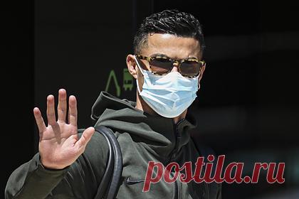 Роналду рассказал о самом тяжелом моменте в своей карьере. Нападающий туринского «Ювентуса» и сборной Португалии Криштиану Роналду рассказал о самом тяжелом моменте в своей футбольной карьере. Футболист вспомнил, как ему пришлось прощаться с семьей, когда он покинул Мадейру и отправился в Лиссабон в академию «Спортинга». «Я видел, как по их щекам катились слезы», — добавил он.