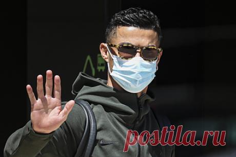 Роналду рассказал о самом тяжелом моменте в своей карьере. Нападающий туринского «Ювентуса» и сборной Португалии Криштиану Роналду рассказал о самом тяжелом моменте в своей футбольной карьере. Футболист вспомнил, как ему пришлось прощаться с семьей, когда он покинул Мадейру и отправился в Лиссабон в академию «Спортинга». «Я видел, как по их щекам катились слезы», — добавил он.