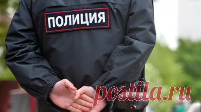 Полиция задержала подозреваемых в краже оборудования на 3 млрд рублей в Крыму. Полицейские задержали подозреваемых в краже производственного оборудования для цементного завода с территории Керченского морского порта Камыш-Бурун на сумму около 3 млрд рублей. Читать далее