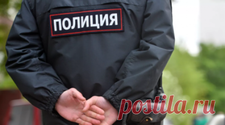 Полиция задержала подозреваемых в краже оборудования на 3 млрд рублей в Крыму. Полицейские задержали подозреваемых в краже производственного оборудования для цементного завода с территории Керченского морского порта Камыш-Бурун на сумму около 3 млрд рублей. Читать далее