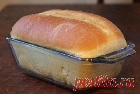 ВКУСНЕЙШИЙ ХЛЕБ В ДУХОВКЕ. 
Хлеб по этому рецепту получается полусдобным, очень воздушным, мягким и ароматным. 
А еще очень вкусно тепленьким с медом и молоком. Вкуснота неописуемая. 
После приготовления вы получите 6 порций 
 
ИНГРЕДИЕНТЫ: 
600-650 гр муки 
300 мл воды 
25 гр сырых дрожжей 
3 ст л сахара 
2 ч л соли 
1 яйцо 
1 ст л сметаны 
3-4 ст л растительного масла 
 
ПРИГОТОВЛЕНИЕ: 
В теплую воду добавить дрожжи, размешать, сметану. сахар, соль,яйцо, все перемешать. ...