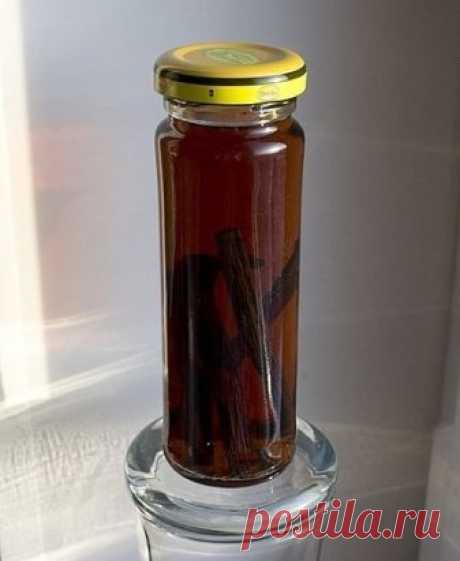 25 КАПЕЛЬ УТРОМ И ВЕЧЕРОМ
Еще с детства у меня постоянные головные боли. Когда проходила медосмотр, врач сказал, что у меня сужение сосудов головного мозга. Выписал таблетки, которые сначала помогли, а потом стало еще хуже.
Зная, что у меня часто болит голова, брат привез лекарство, которое сделал сам по где-то вычитанному рецепту. Когда он мне дал его выпить, боль прошла почти моментально. После этого я начала принимать это лекарство 2 раза в день по 25 капель. Прошло 6 м...