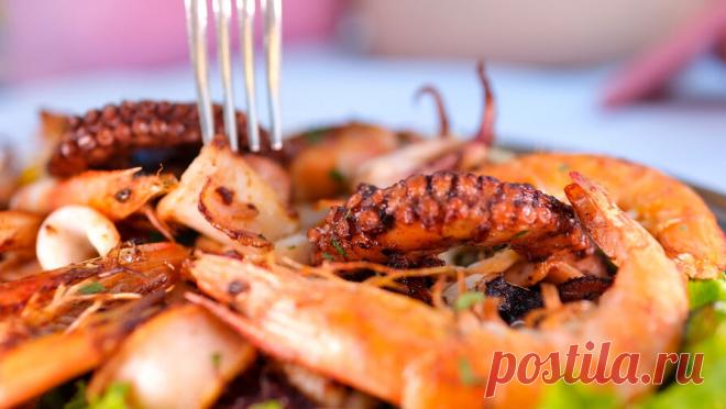 Стало известно, какие продукты во время беременности влияют на интеллект ребенка. Беременным женщинам важно тщательно следить за своим рационом – он влияет, в том числе, и на развитие мозга ребенка, его интеллект. Критически важную роль в этом играет йод в составе продуктов, сообщила НСН гинеколог-репродуктолог ...