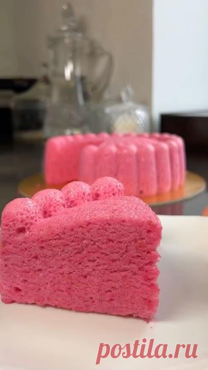 ягоды-500грсахар -120гржелатин 25гр+60мл холодной воды форма -19смвзбивала 10 мин, если обычным миксером минут 25