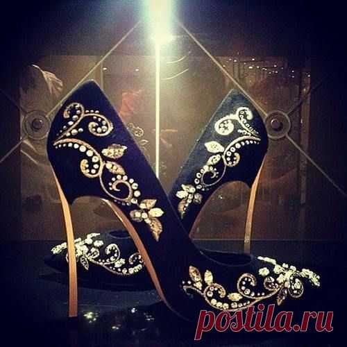 Найдено на сайте shopstyle.com.