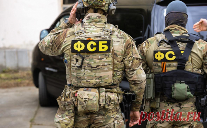 ФСБ пресекла вывоз на Украину деталей для вертолетов на более ₽400 млн. Сотрудники ФСБ пресекли контрабандный вывоз за рубеж, в том числе на Украину, комплектующих к Ми-8 и Ми-17, которые позволяют восстановить летную годность не менее четырех вертолетов.