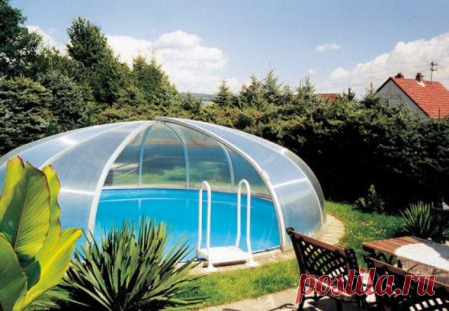 Бассейн у дома