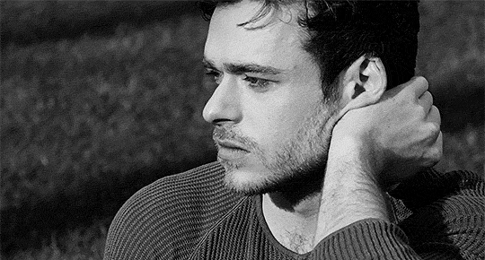 Ричард Мэдден (Richard Madden)
- 18 июня, 1986
