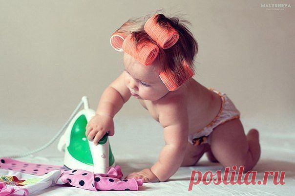 Мама очень устает. Дома дел невпроворот. Я одна у мамы дочь, постараюсь ей помочь...