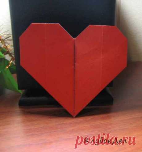 How to make a origami heart. Step by step origami paper heart