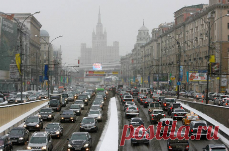 За ночь в Москве выпало 7 мм осадков

По прогнозу синоптиков, днем в столице сохранятся мокрый снег, порывистый ветер со скоростью до 17 м/с. Температура повысится до 2 градусов тепла.