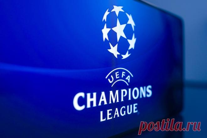 Рафинья установил исторический рекорд среди бразильцев в Лиге чемпионов. Полузащитник «Барселоны» Рафинья стал первым бразильским футболистом, которому удалось забить 11 голов за один сезон в Лиге чемпионов.