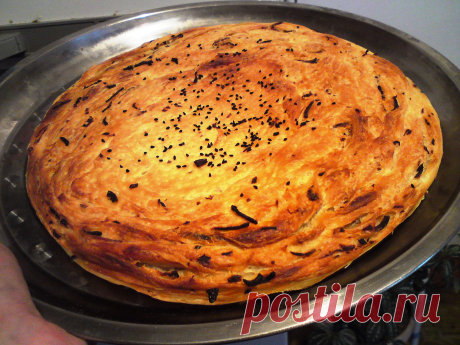 Фатир слоенный с луком (фм хлеб)-