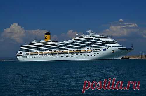 Круизный лайнер.