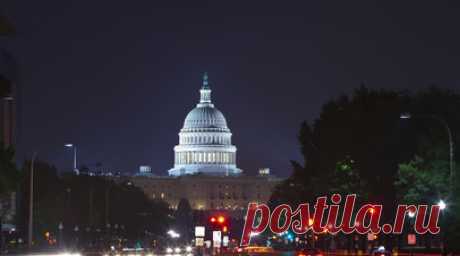 Из конгресса США уволили помощника сенатора после скандала со съёмками порно. Из конгресса США уволили младшего помощника одного из сенаторов после скандала со съёмками порнографии в зале заседаний, пишет газета Politico. Читать далее