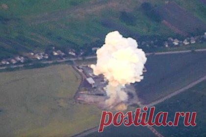Появились кадры удара ВС России по позиции ВСУ в Харьковской области