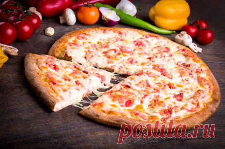 Заливная пицца за полчаса. Эта вкуснятина разлетается за считанные минуты - На Кухне Предлагаем рецепт, который поможет Вам быстро и вкусно приготовить заливную пиццу. Заливная пицца – ингредиенты: Для теста: три яйца три столовые ложки сме