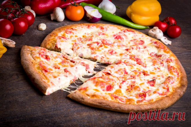 Заливная пицца за полчаса. Эта вкуснятина разлетается за считанные минуты - На Кухне Предлагаем рецепт, который поможет Вам быстро и вкусно приготовить заливную пиццу. Заливная пицца – ингредиенты: Для теста: три яйца три столовые ложки сме