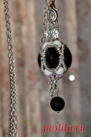 Кулон - бусина плетеная / Бисер / Бисер. Работы пользователей