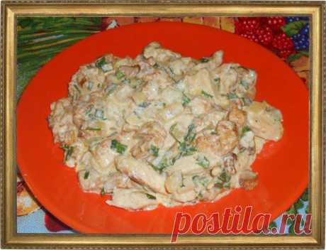 ЛИСИЧКИ С КУРОЧКОЙ В СЛИВКАХ.