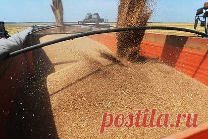 В России рассказали о возможности продления зерновой сделки. Для нового запуска зерновой сделки надо выполнить требования России. О возможности продления черноморской инициативы заявил посол России в Турции Алексей Ерхов. Если юридические требования Москвы будут выполнены, то можно будет говорить о возобновлении черноморской инициативы.