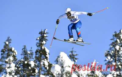 Россиянин Ридзик стал первым на этапе Кубка мира по фристайлу в ски-кроссe. В женских соревнованиях победила шведка Сандра Неслунд