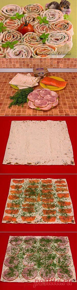 Рулетики из лаваша с семгой и ветчиной