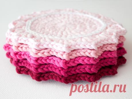 Вязаные крючком салфетки-подставки для начинающих