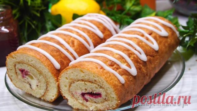 Еще ни разу не подводил, получается Всегда! 15 минут и Рулет к чаю готов! Медовый Рулет. Очень удачный рецепт бисквита для рулета. Получается очень мягкий и пушистый. Бисквит хорошо сворачивается и наломается. Готовится совсем просто и быстро.ИНГРЕДИЕНТЫ яйца – 3 шт.сахар –...