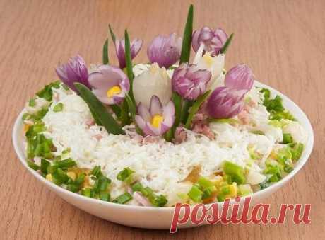 Картофельный салат с ветчиной, курагой и кукурузой. Рецепт