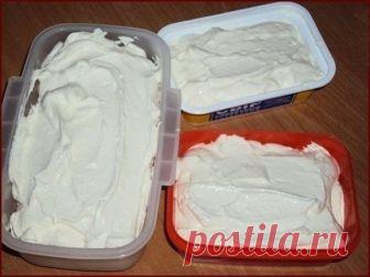 Домашний маскарпоне. Получается просто идеально, не отличишь от дорого магазинного 


Я пробовала и в крем добавлять и в мусс — идеально!









Ингредиенты:
творог 18% — 200 гр.сливки 33% — 200 мл.
Приготовление:
Протираем дважды творог через сито.
Вливаем в протертый творог холо…