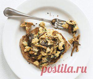 Завтрак с грибами на тосте от Гордона Рамзи | www.wmj.ru
