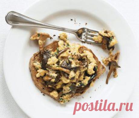 Завтрак с грибами на тосте от Гордона Рамзи | www.wmj.ru