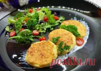 🥞 Картофельно-кабачковые оладьи со сметанно-чесночным соусом 🥞 Автор рецепта Екатерина Кондратенко - Cookpad