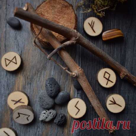 Руны и их значение: толкование, описание, скандинавские, применение, самые сильные, фото, магические, древние, Футарк, знаки, в гадании