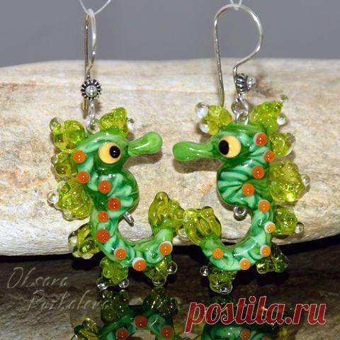 Украшения, выплавленные из стекла. Мастер Оксана Пужалова